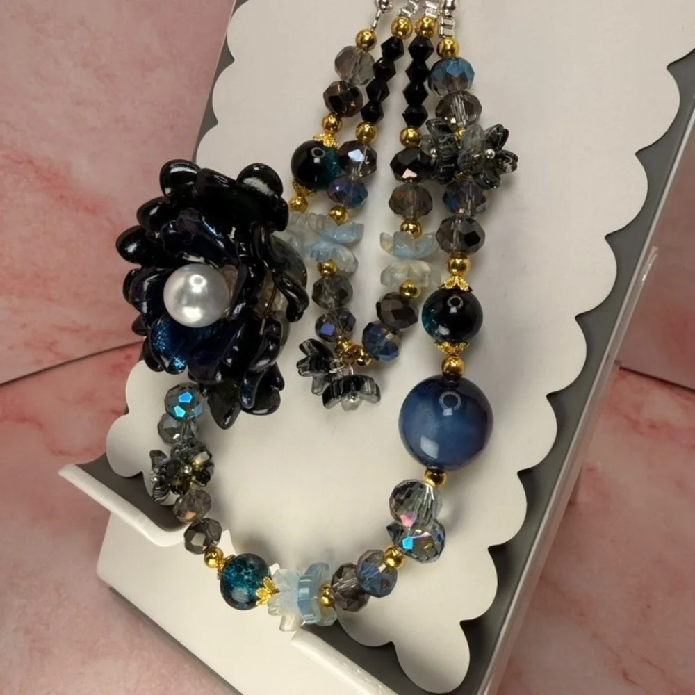 Flower Dark Blue Crystal Beaded Victorian Phone Wristlet Bag‎ Charm Botanical